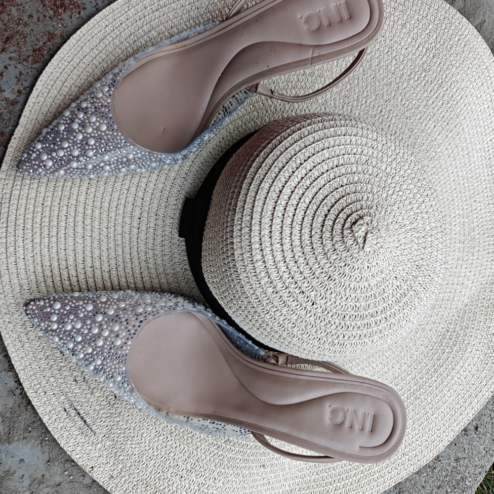 ING Women's Elegant Pearl Embellished Shoes - Gray